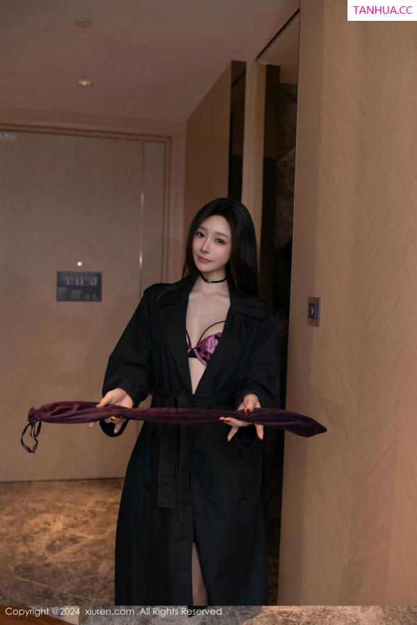 逗逗DouDou  [XiuRen]高清写真图 2024.12.27 No.9672 小逗逗 黑丝美腿第2张图片